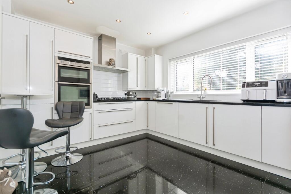 Additional image 4 of Fairlie Crescent, Birmingham, West Midlands, B38