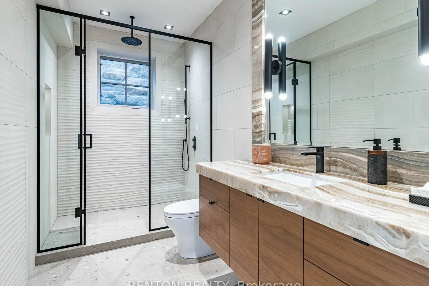 Additional image 13 of 1491 Watersedge Road