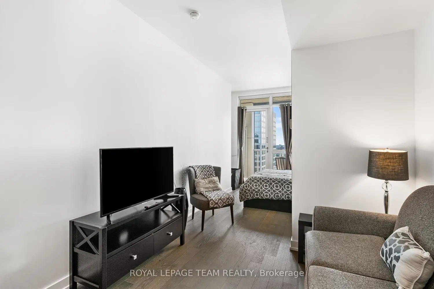 199 Slater Street 2103 photo 5