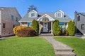 59 Pembrook Dr, Mineola, NY, 11501