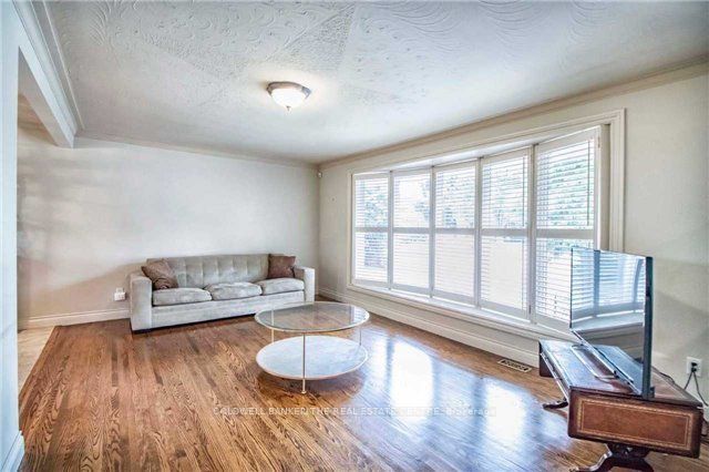 4 Orlon Crescent, Richmond Hill, ON, L4C 6S5 photo 4
