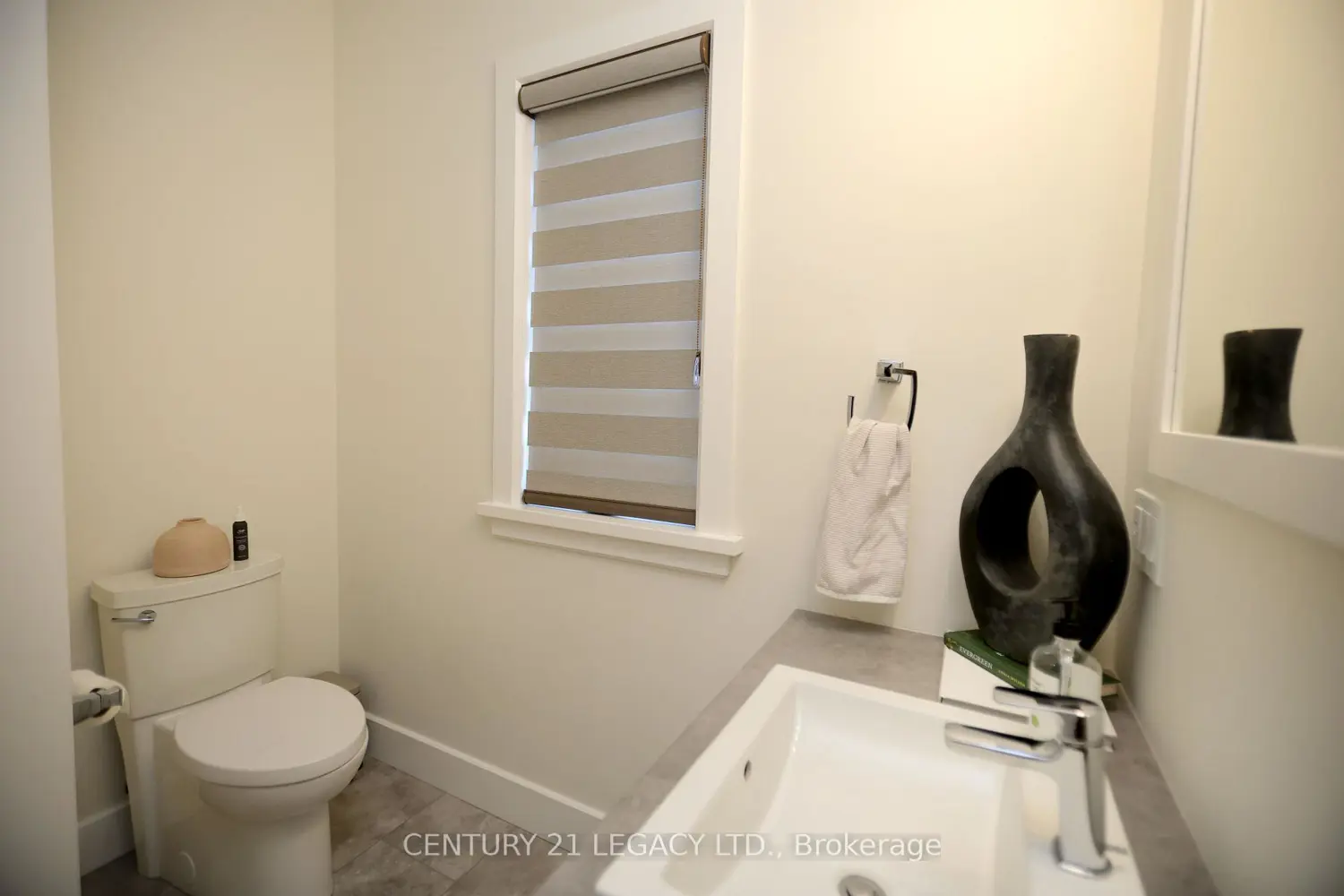 Additional image 13 of 675 Winchester Avenue