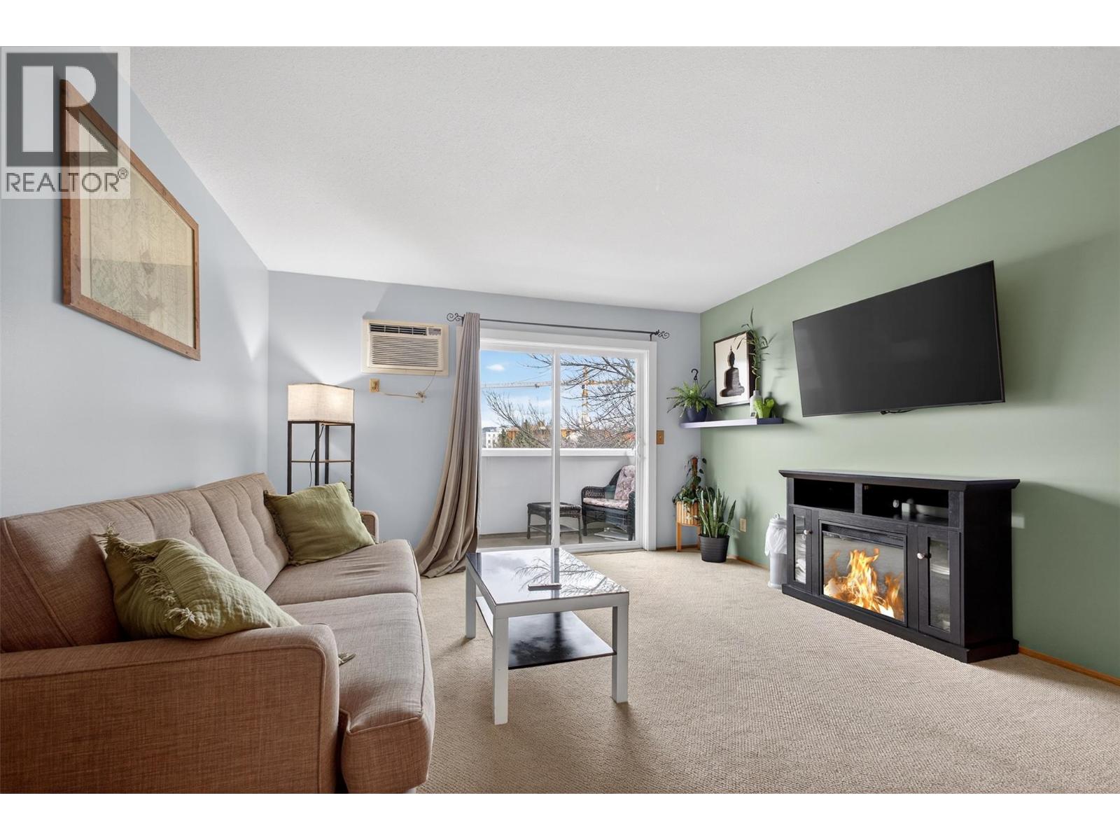 412-3180 De Montreuil Court, Kelowna, BC, V1W3W4