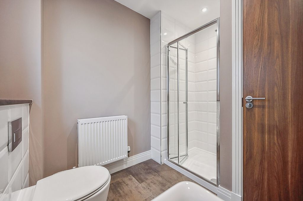 Additional image 32 of 5 bed detached house to rentDalgleish Drive, Bearsden, Glasgow G61