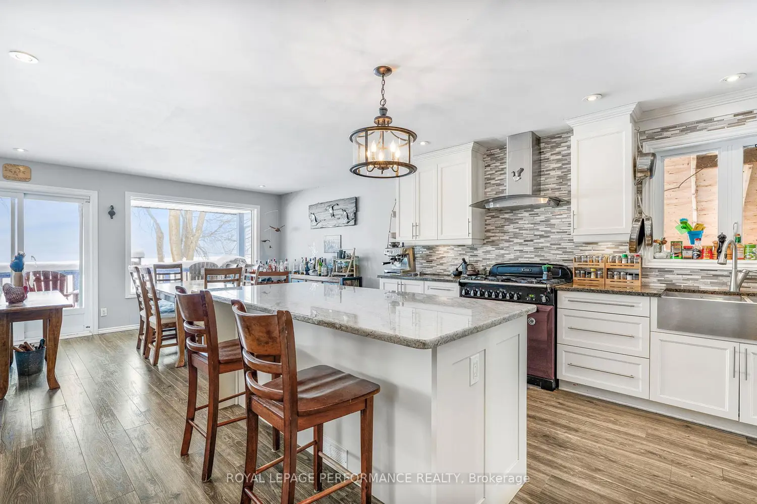 Additional image 3 of 922 Lalonde Road