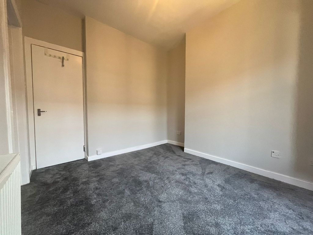 Additional image 5 of 1 bed penthouse to rentScotstoun Street, Glasgow G14
