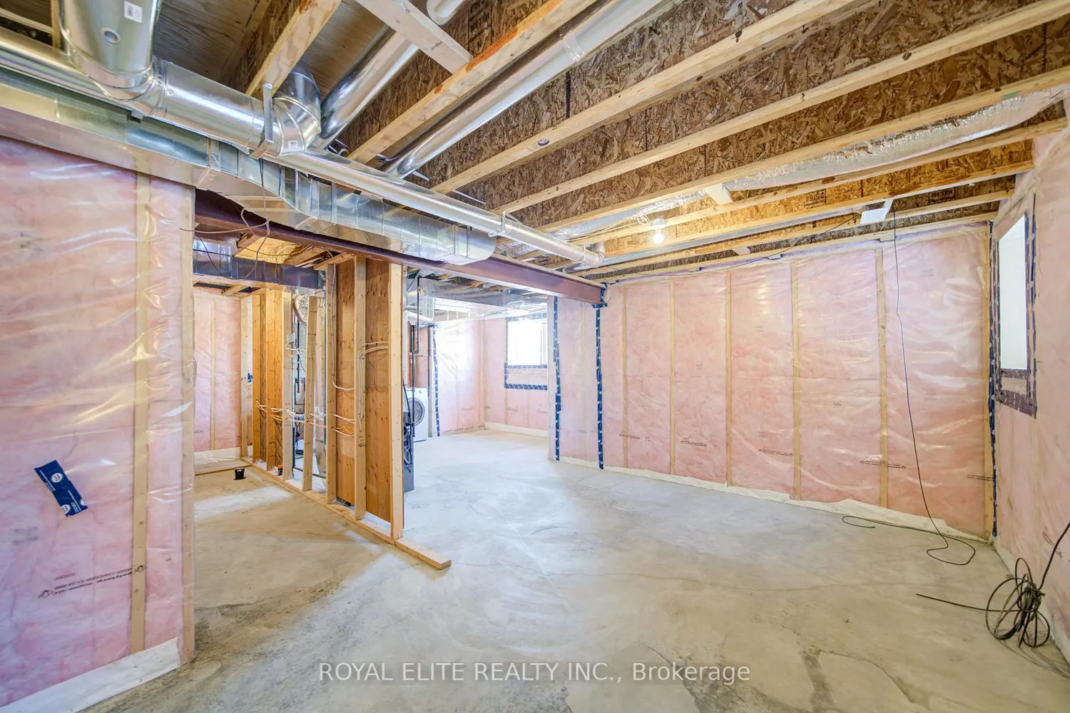 Additional image 12 of 13 Lilly's Court