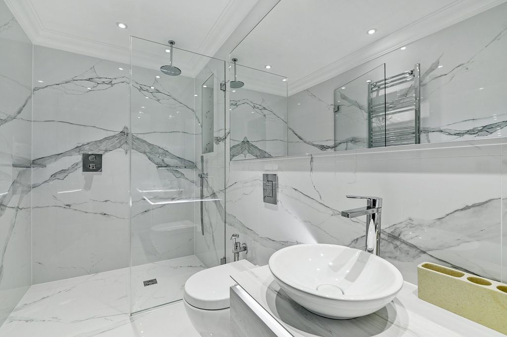Additional image 16 of 7 bed villa to rentHeathfield Road, Burnham, Slough SL1