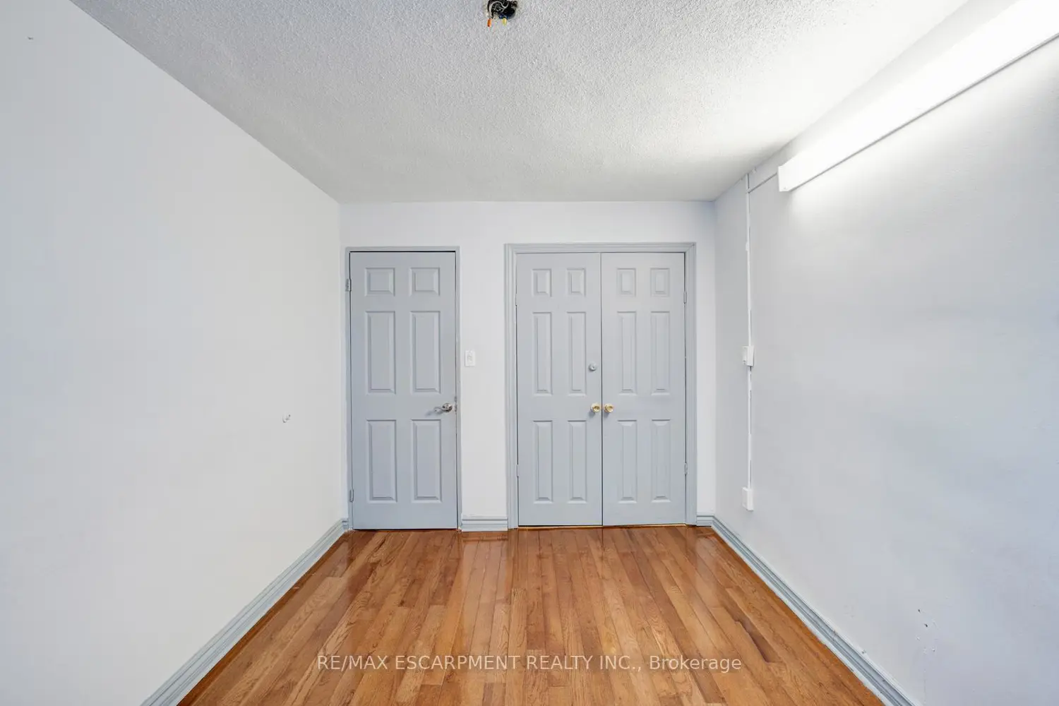 Additional image 17 of 10 Edgecliff Golfway 206