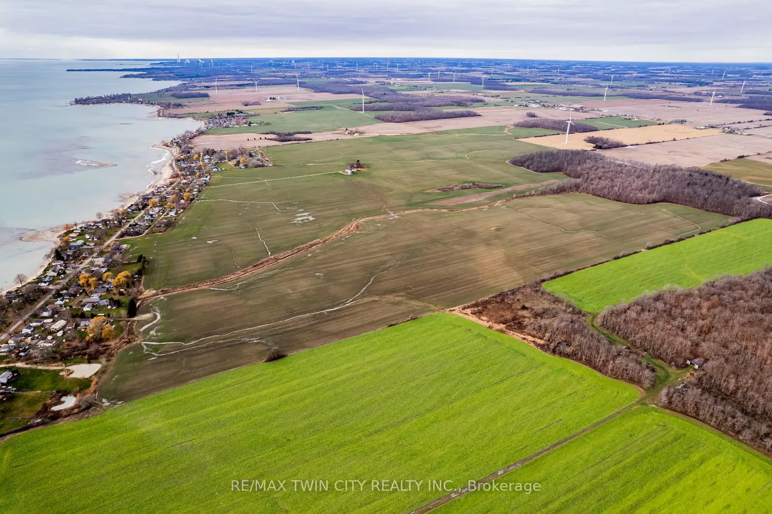 Additional image 10 of 905 Lakeshore Road