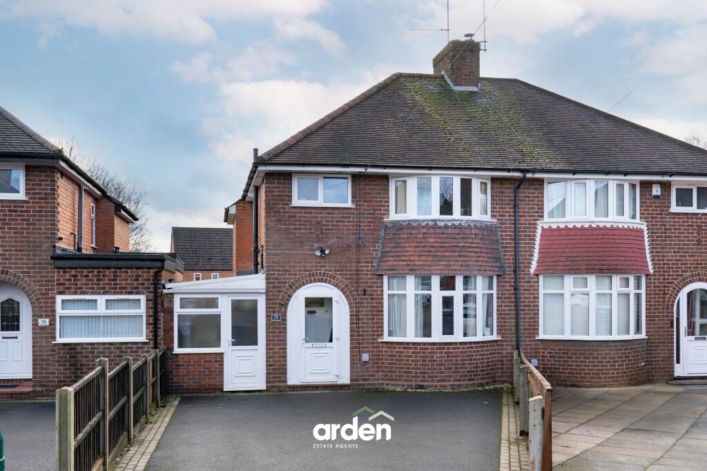 The Grove, Cofton Hackett, B45