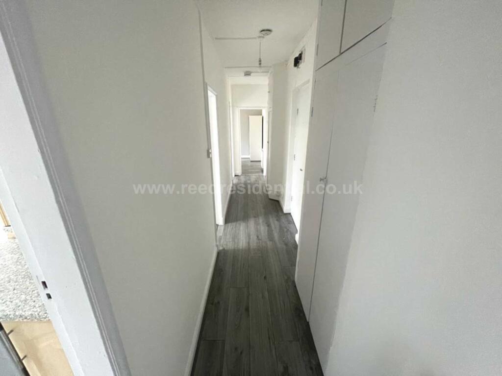 Additional image 3 of Flat 8 Weoley Court, 201 Gibbins Rd, West Midlands, B29