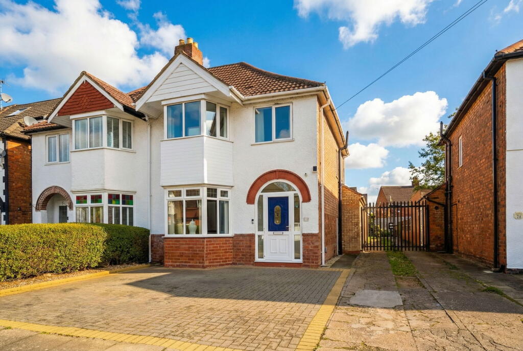 Hilton Avenue, Hall Green