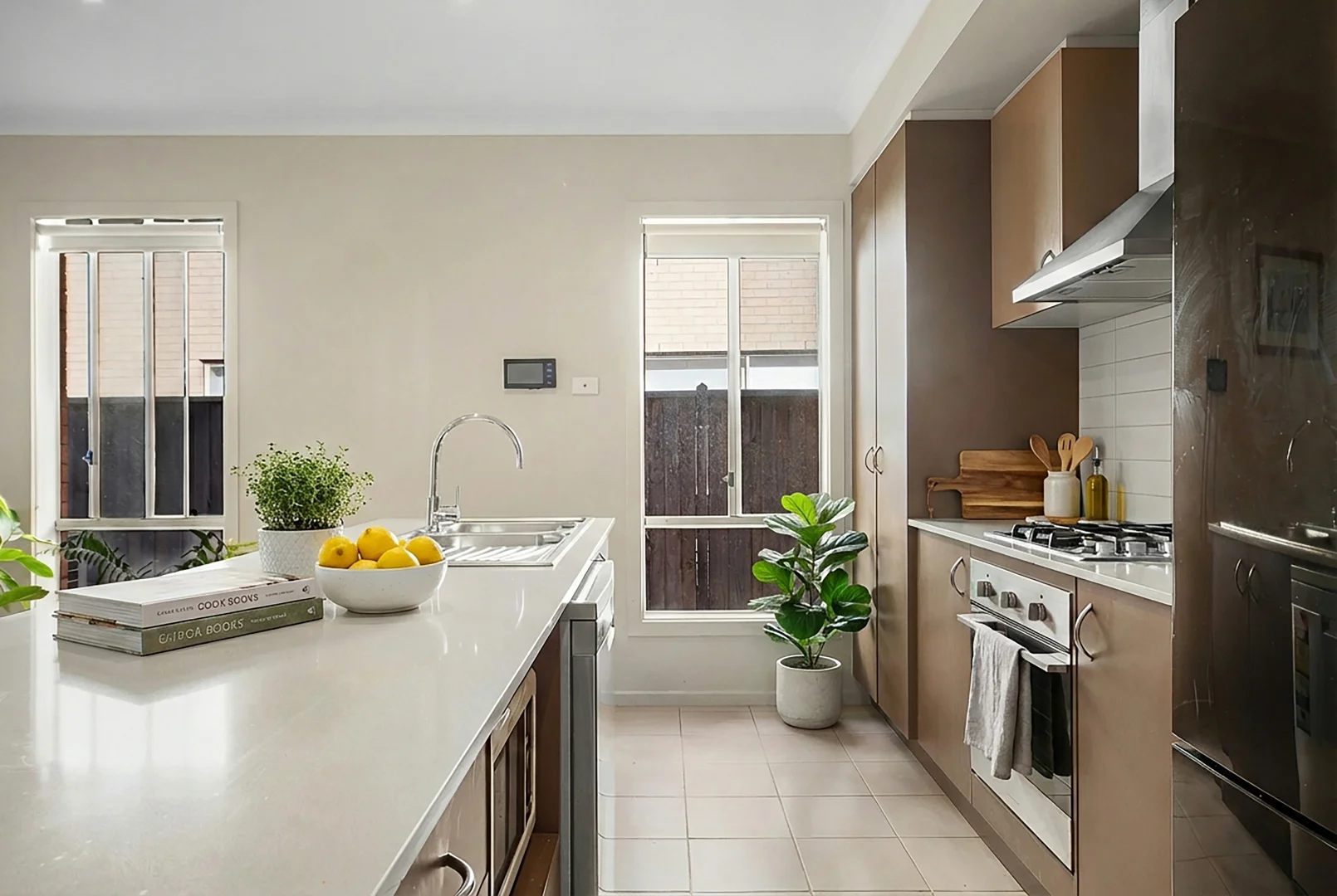 Additional image 4 of 36 Rhode Island Close, Sanctuary Lakes VIC 3030