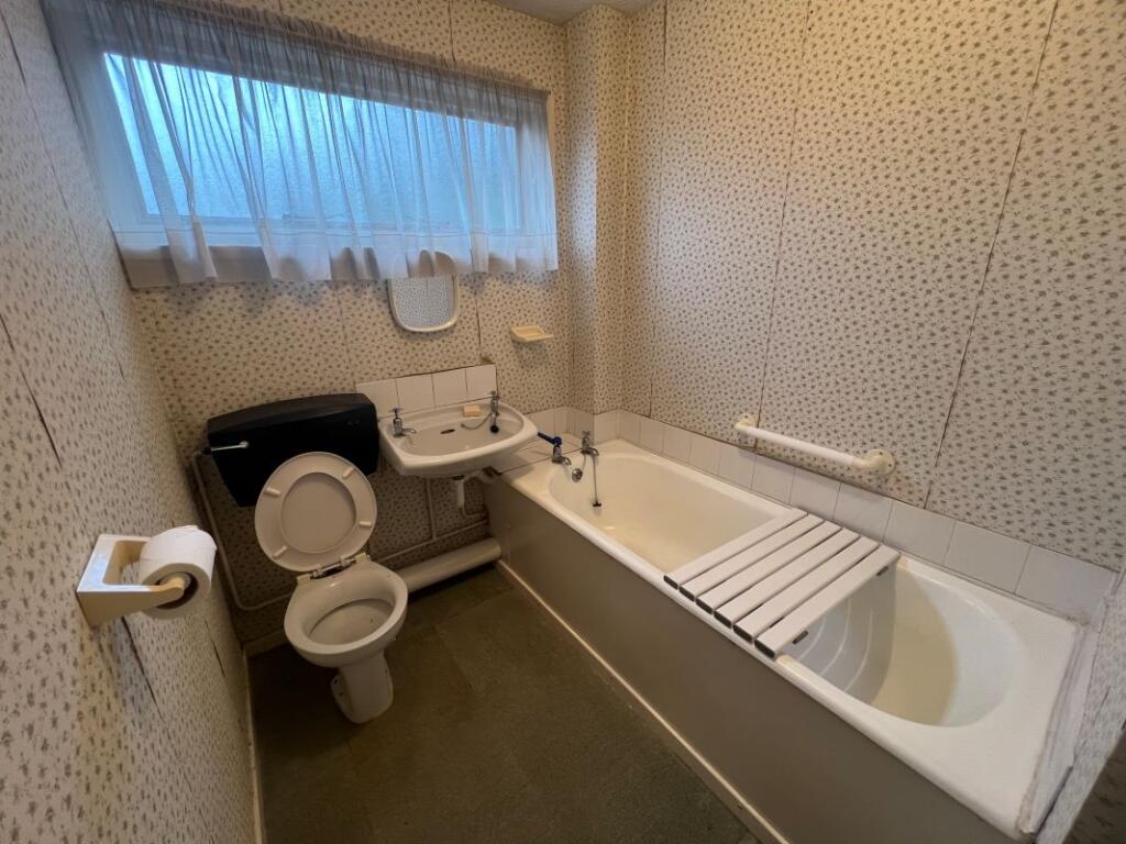 Additional image 6 of 52 Shipbourne Close, Harborne, Birmingham, B32 2LH