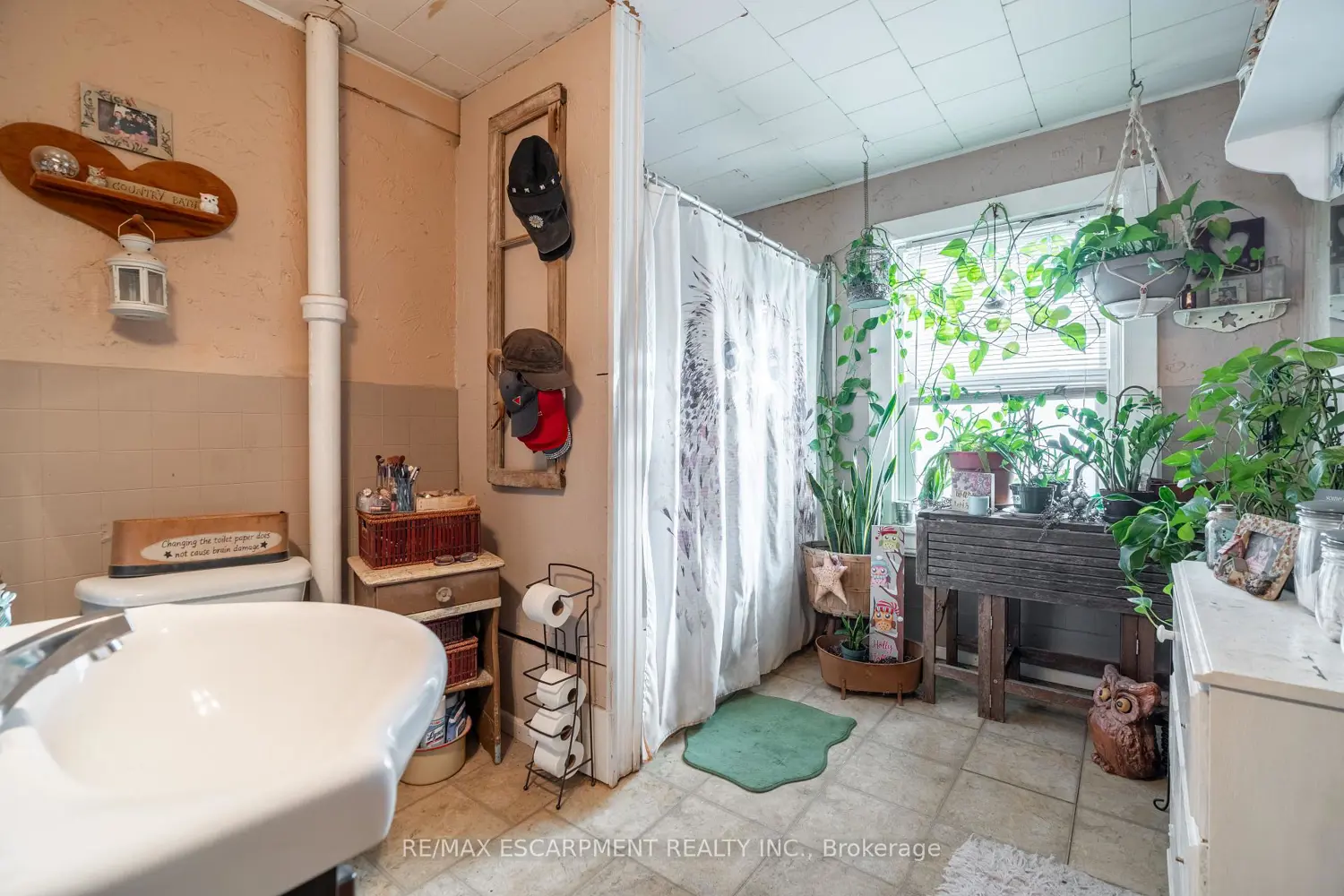 Additional image 13 of 18 King Street A&B