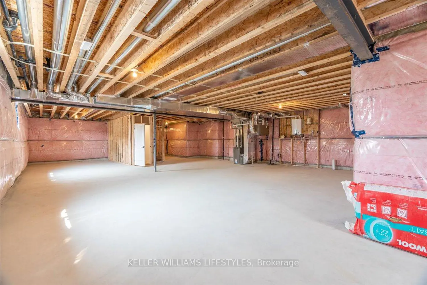 Additional image 16 of 39 East Glen Drive