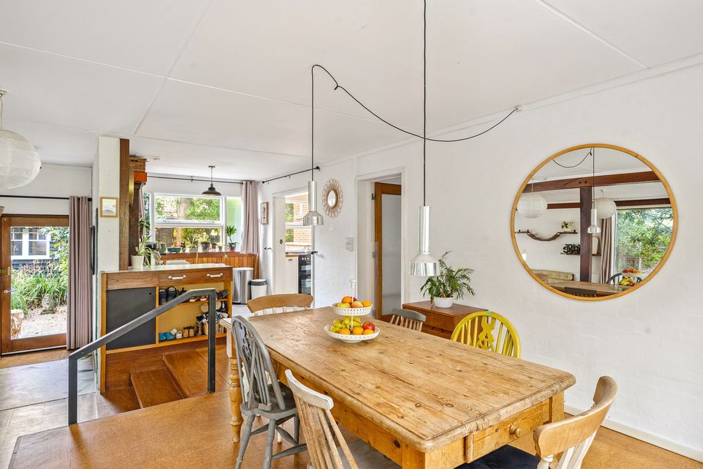 Additional image 15 of 6 bed detached house to rentBridge Road, East Molesey KT8