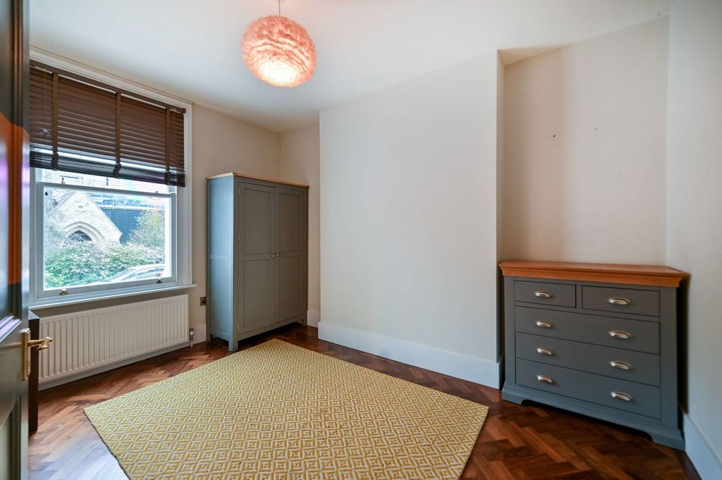 Additional image 8 of 3 bed flat to rentKings Road, Richmond TW10