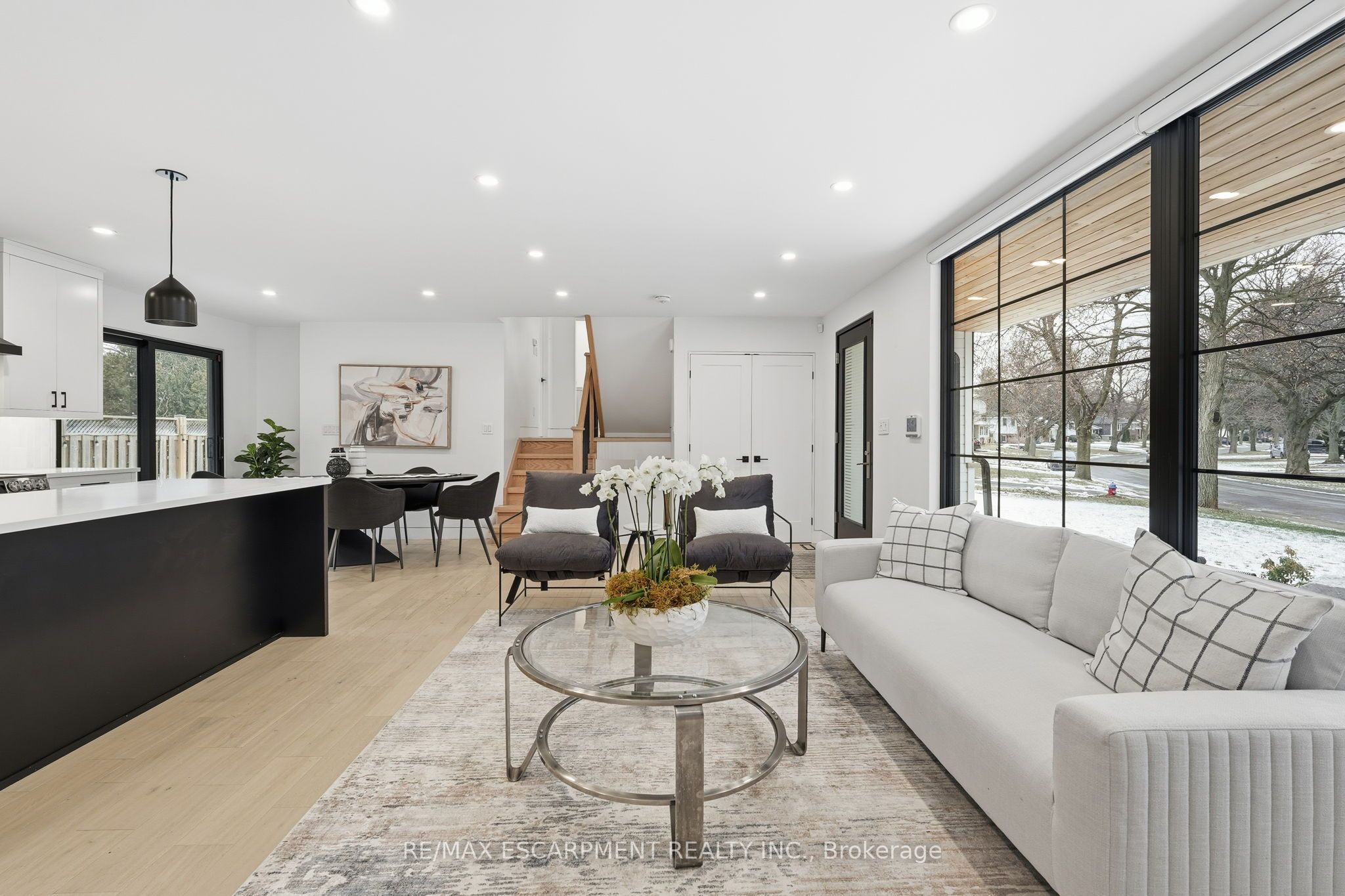 Additional image 3 of 5135 Mulberry Drive, Burlington, ON, L7L 3P5