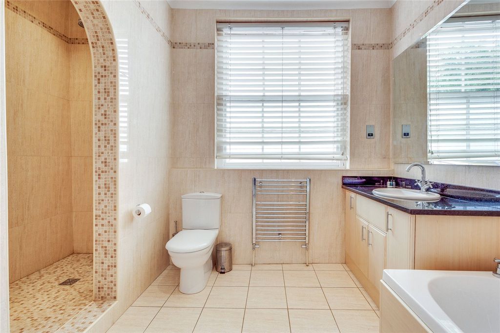 Additional image 14 of 4 bed flat to rentThameside, Henley-On-Thames, Oxfordshire RG9