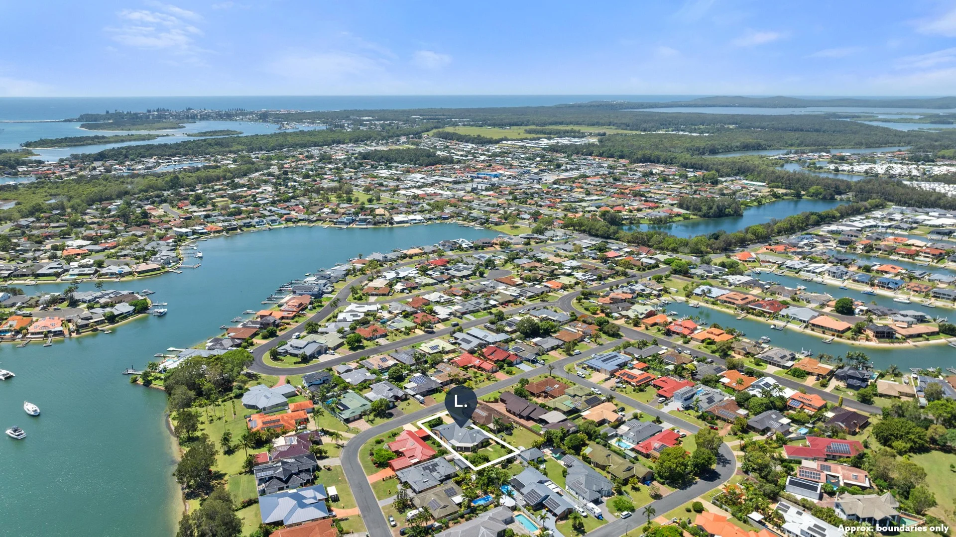 5 Palm Terrace, Yamba NSW 2464