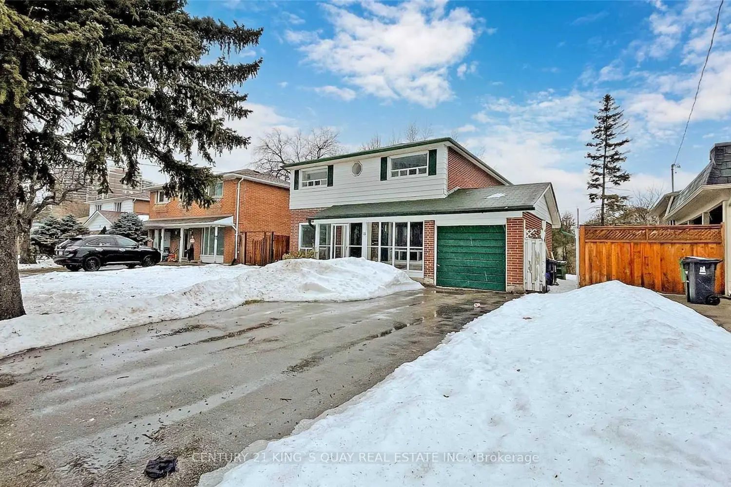 16 Kingslake Road