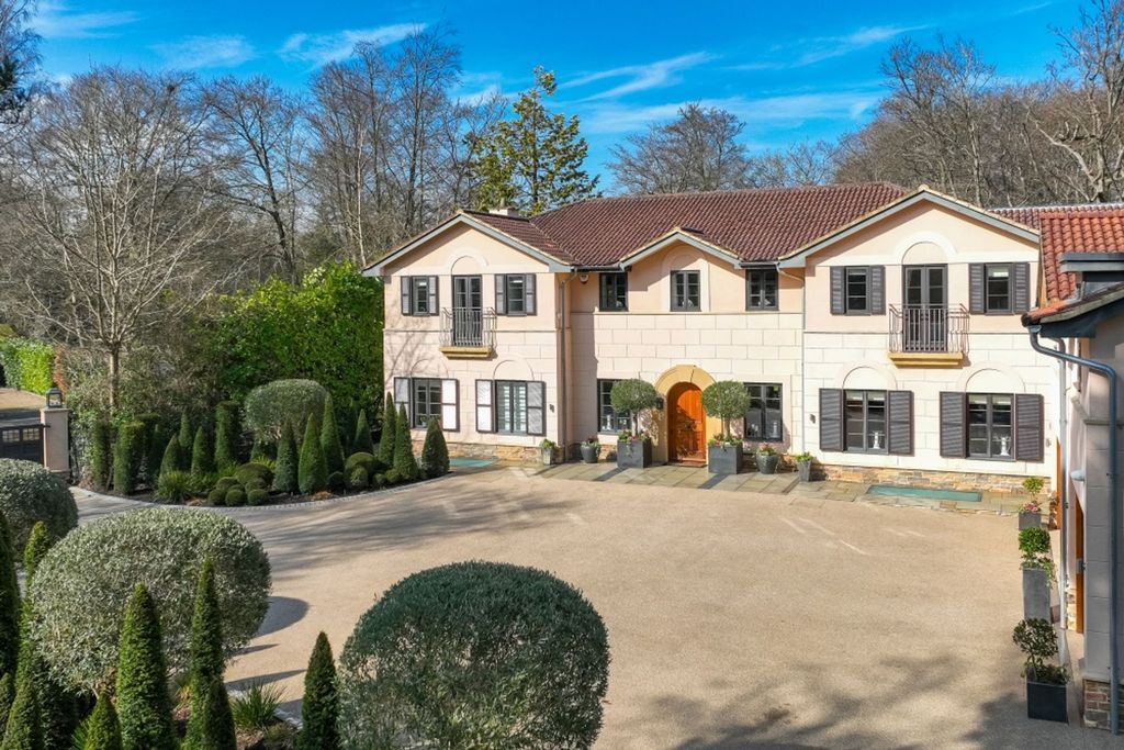 Additional image 26 of 6 bed detached house to rentStoke Wood, Stoke Poges SL2
