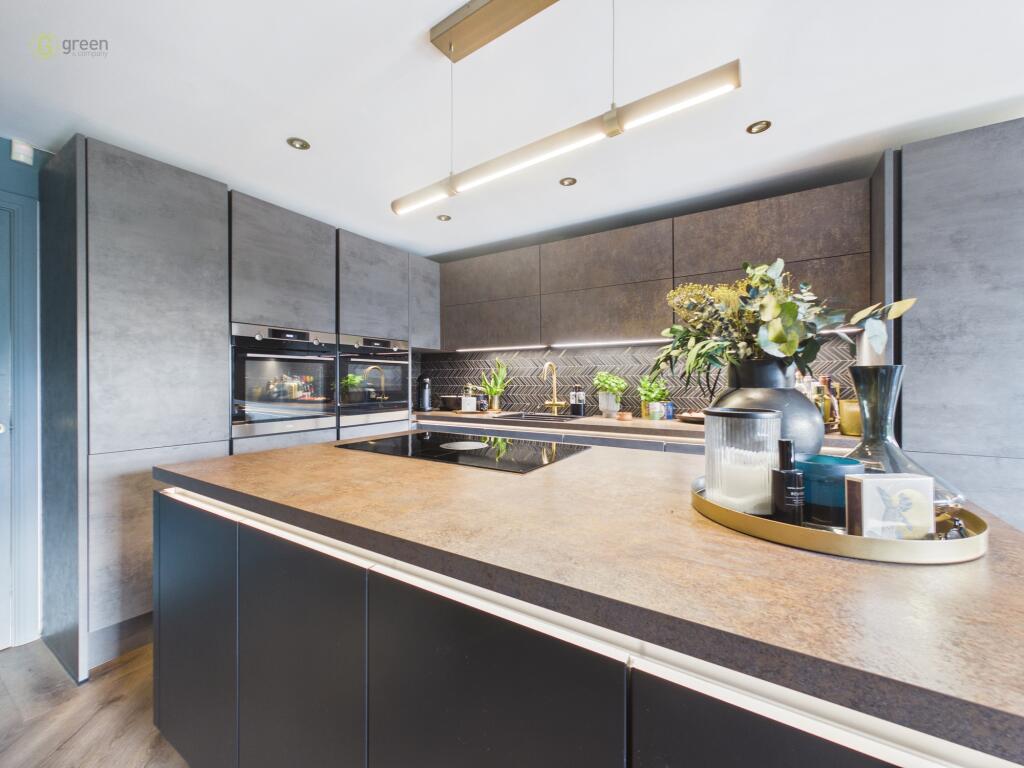 Additional image 18 of Horseshoe Crescent, Great Barr, B43