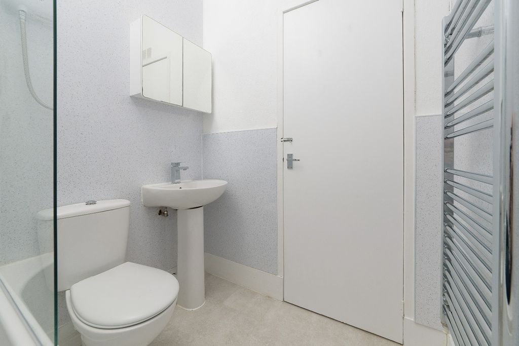 Additional image 8 of 1 bed penthouse to rentRoslin Street, Aberdeen AB24