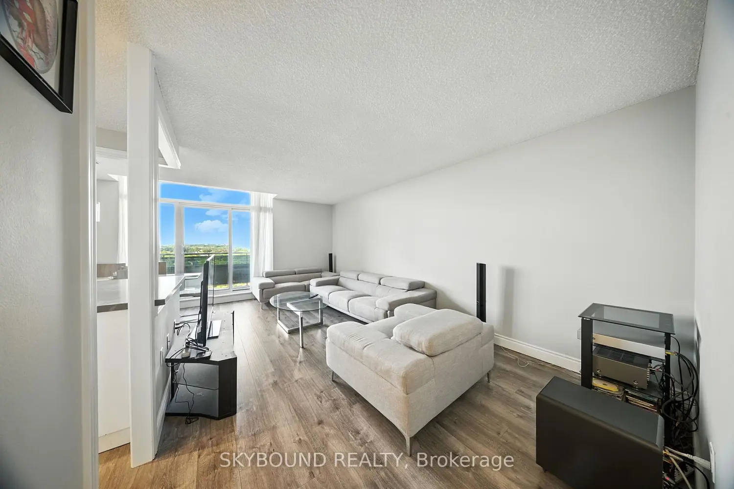 Additional image 6 of 355 Rathburn Road 1204