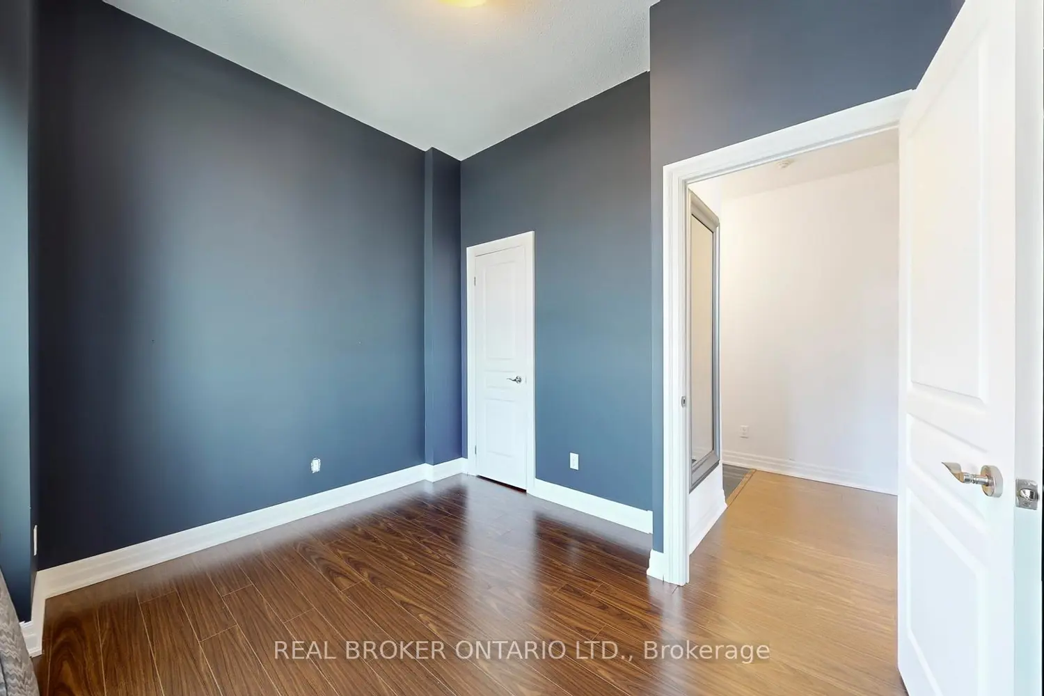 Additional image 11 of 2087 Lake Shore Boulevard Ph7