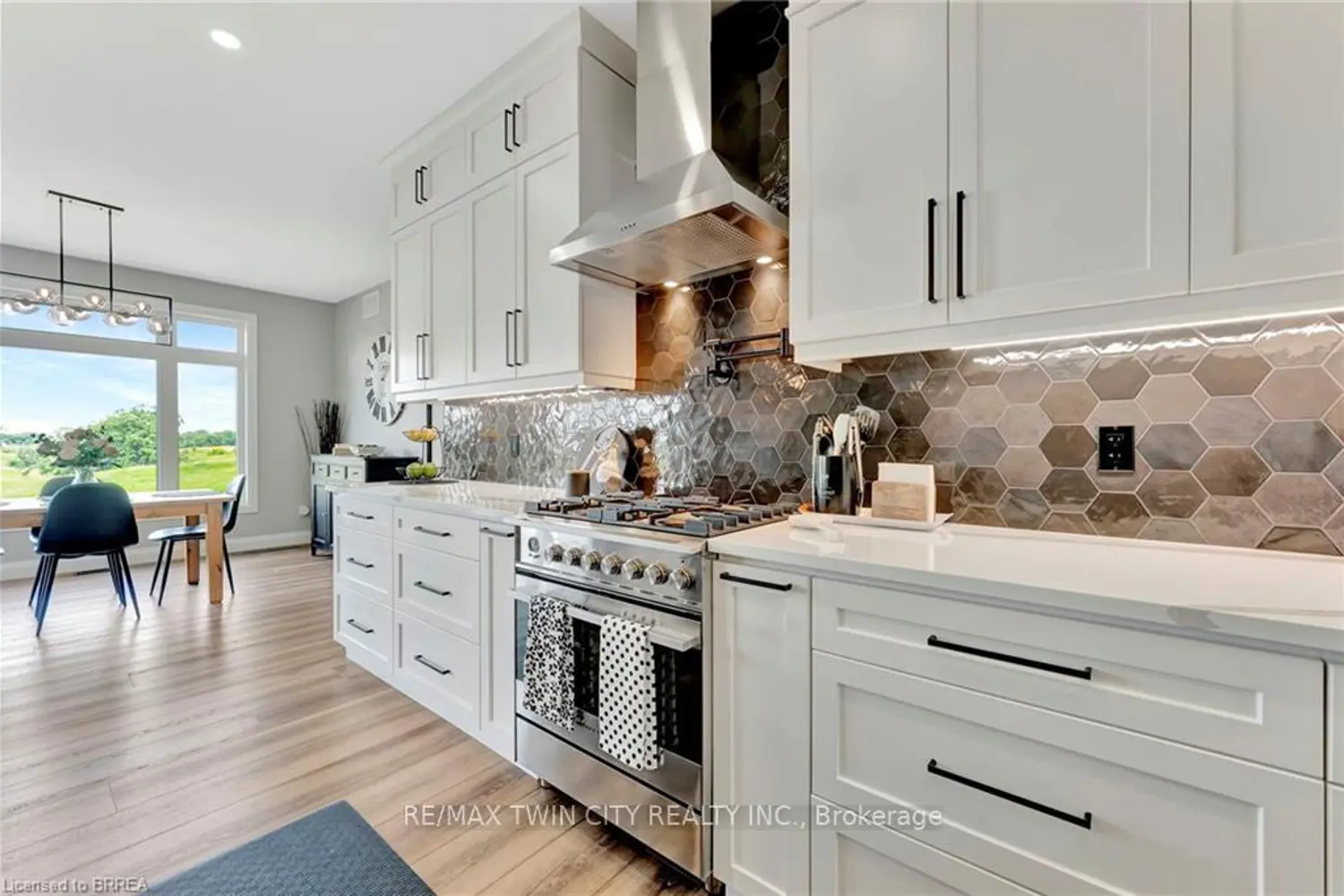 Additional image 4 of 14 Hudson Drive