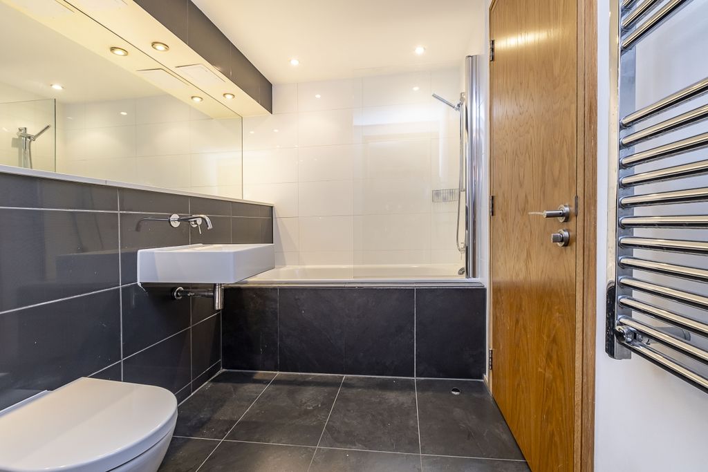 Additional image 5 of 3 bed flat to rentSheen Road, Richmond TW9