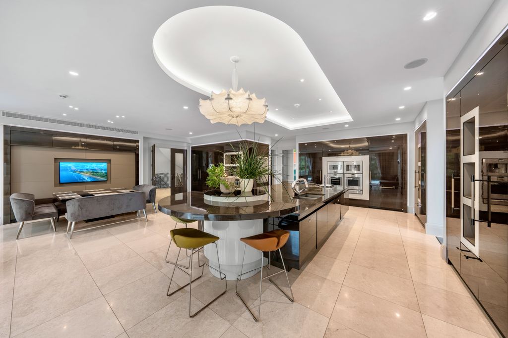 Additional image 3 of 6 bed detached house to rentLinden Road, Weybridge KT13