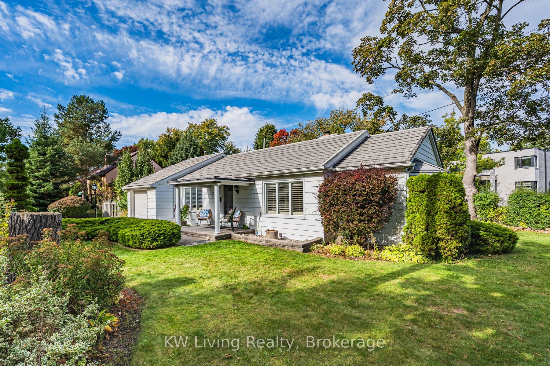 43 Maple Avenue S, Mississauga, ON, L5H 2R5