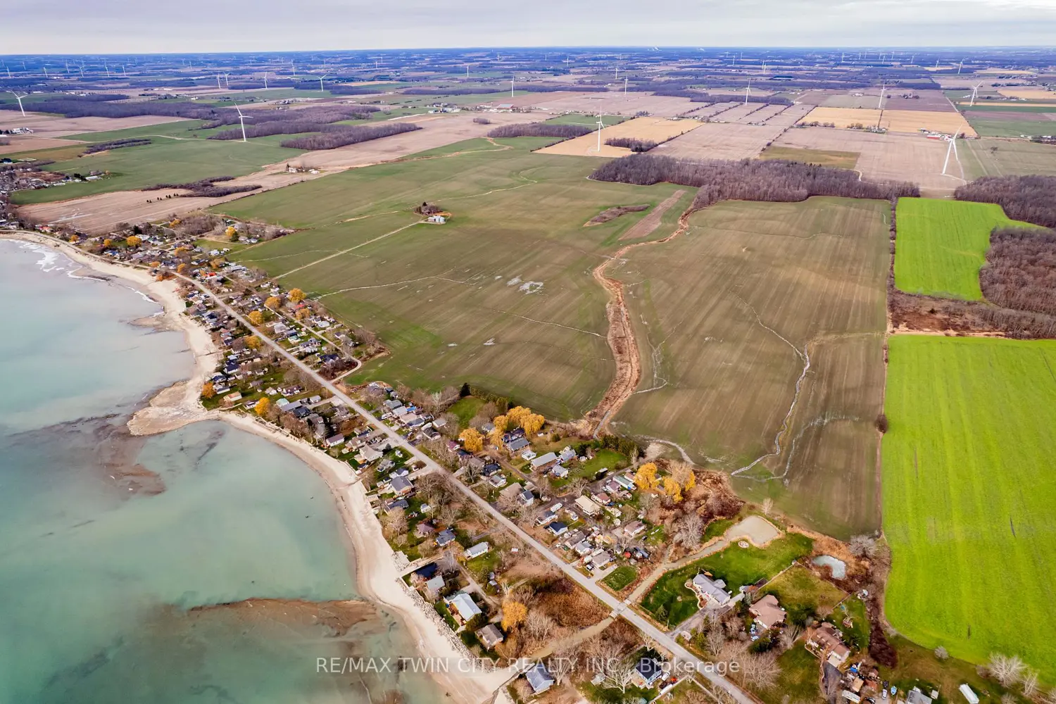 Additional image 5 of 905 Lakeshore Road