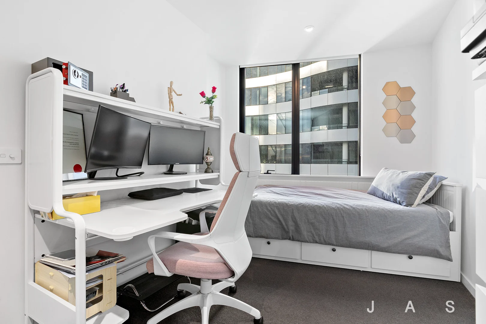 Additional image 5 of 1406/8 Hallenstein Street, Footscray VIC 3011