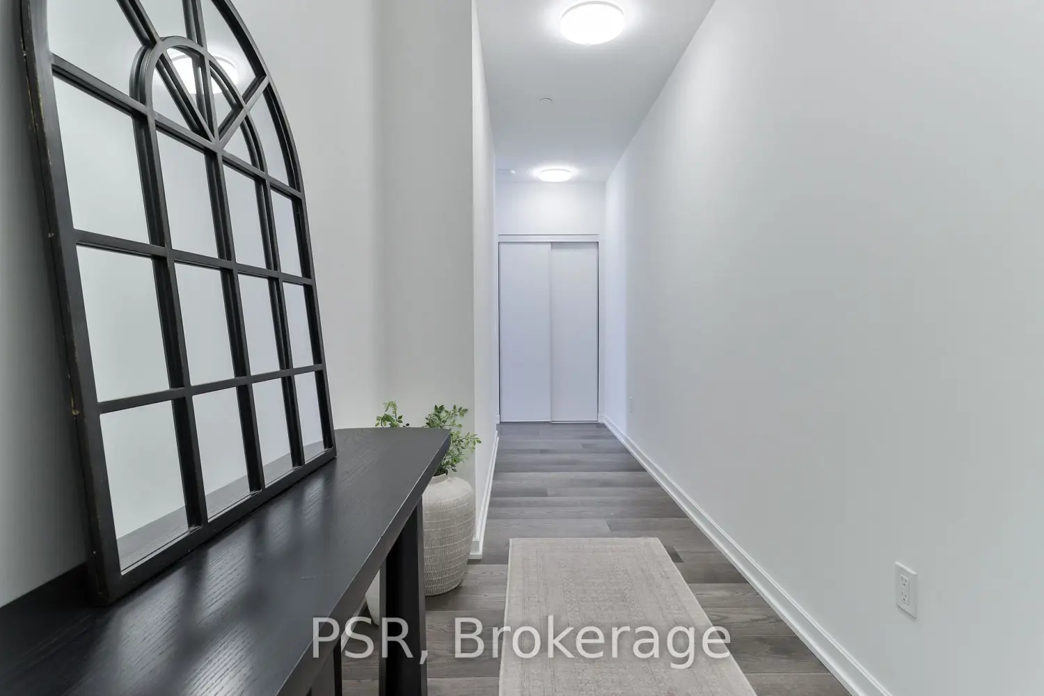 1285 Dupont Street 2904