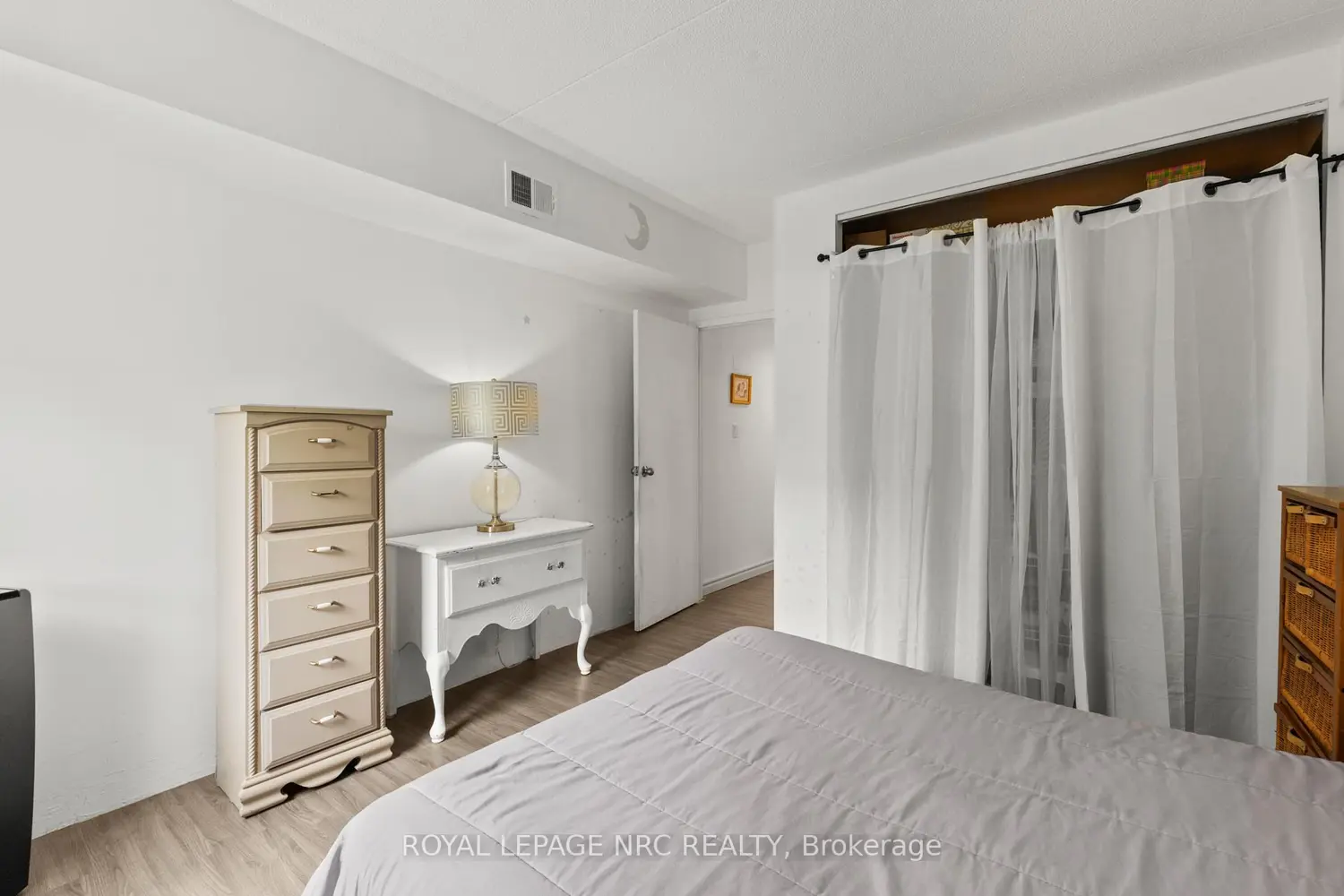 Additional image 11 of 4872 Valley Way 203