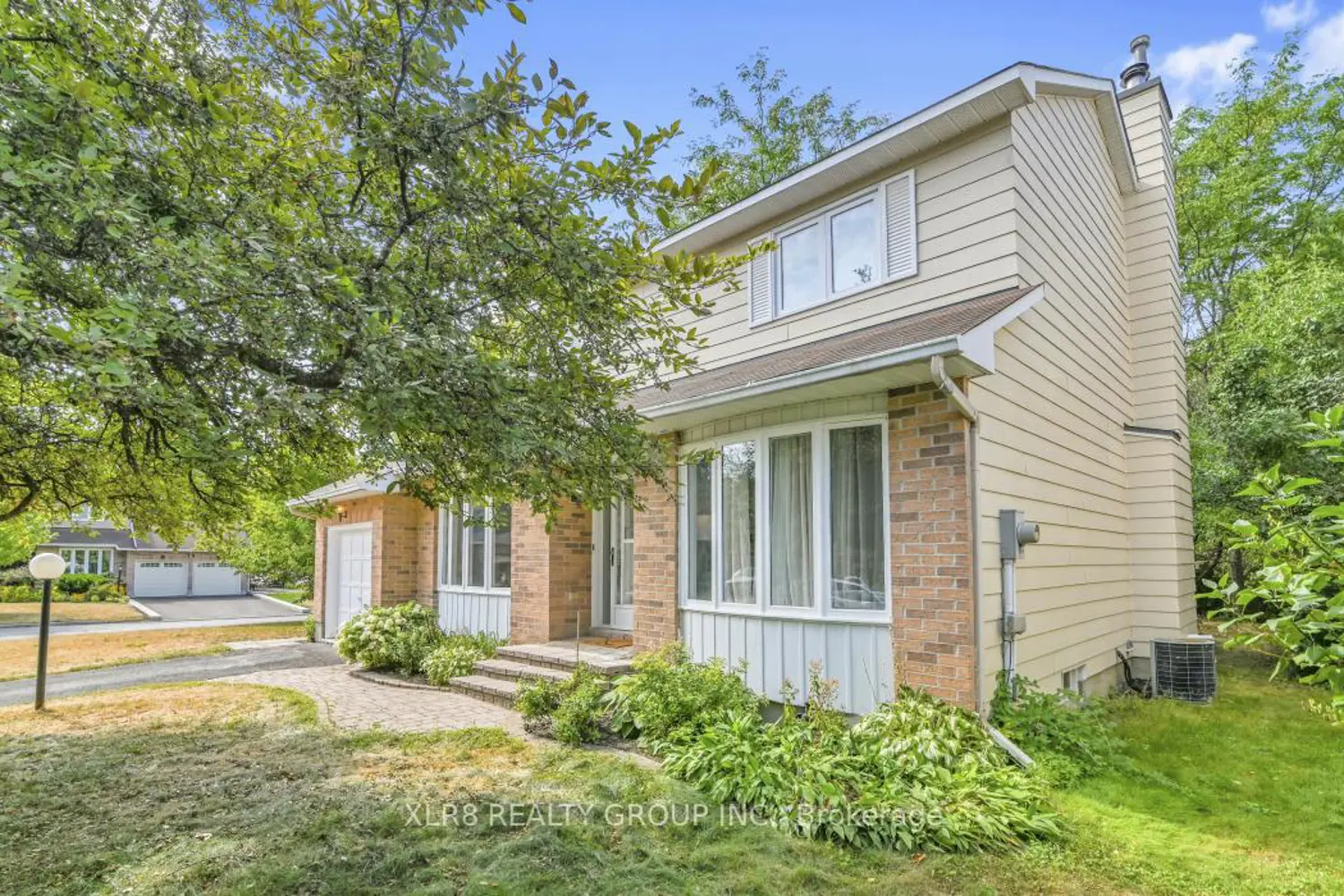 12 John Sidney Crescent photo 2