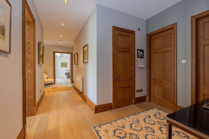 Additional image 6 of 3 bed flat to rentPriory Road, Ascot SL5