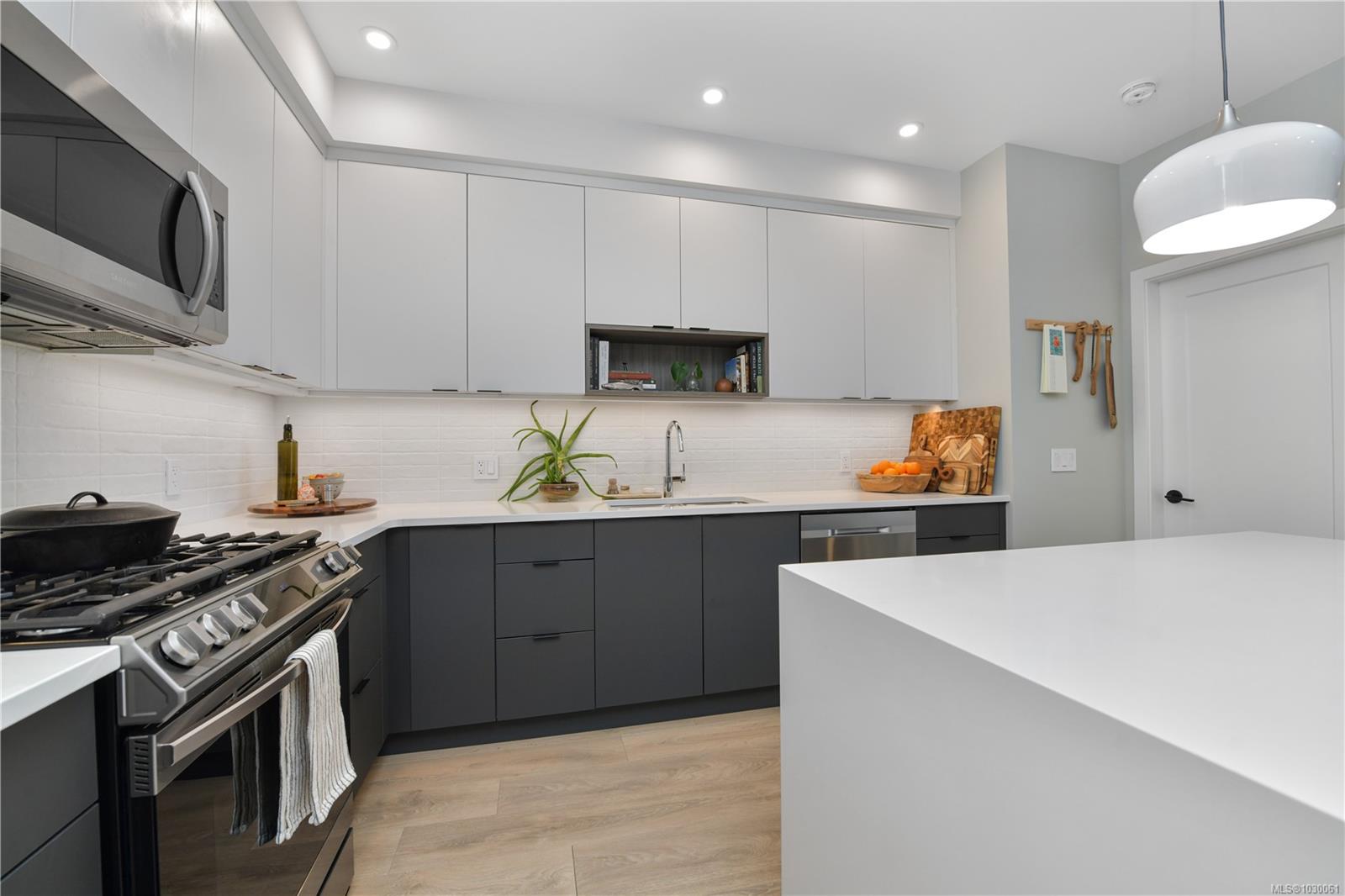 Additional image 4 of 510-967 Whirlaway Crescent, Langford, BC, V9B 0Y1