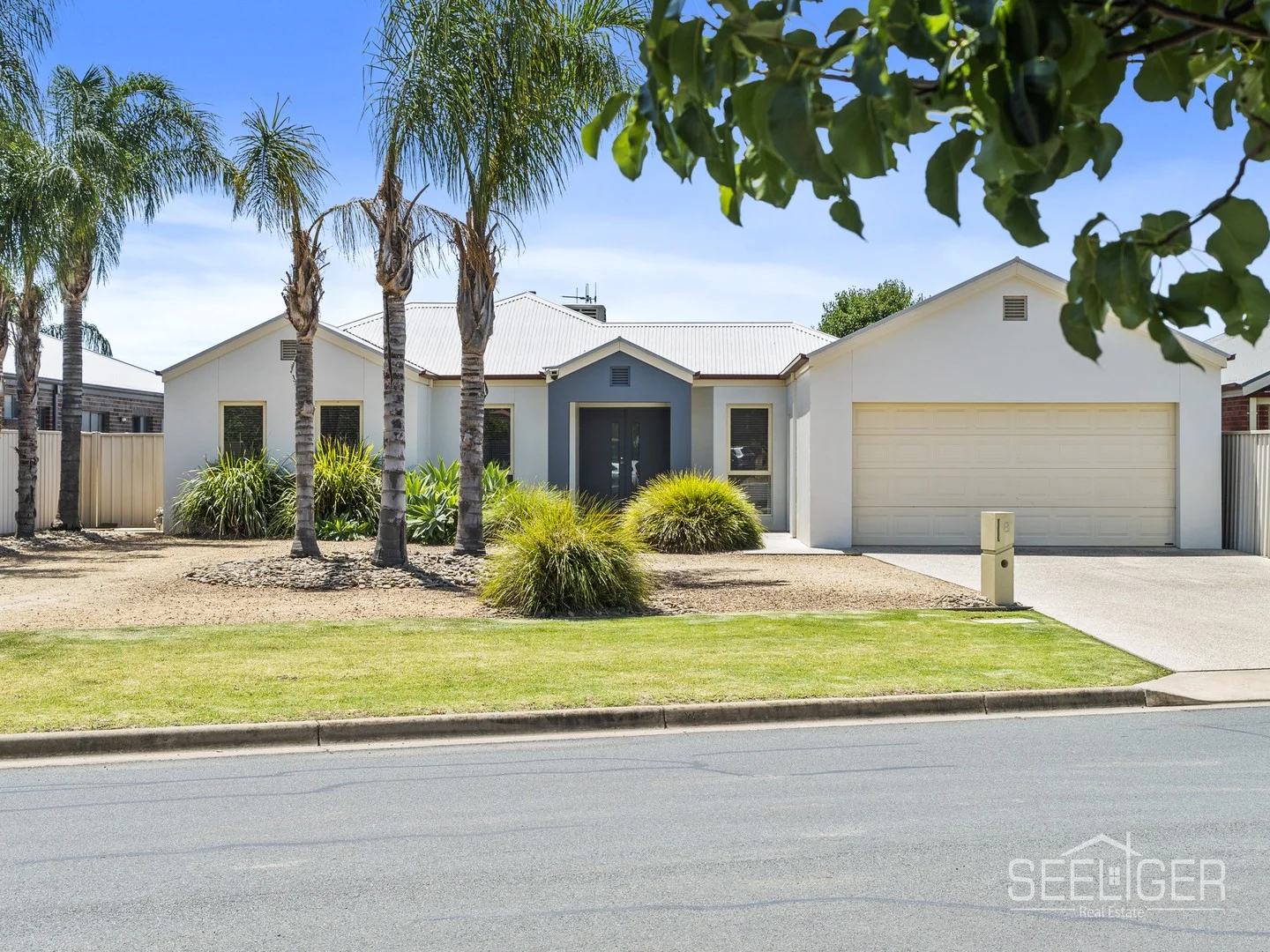 8 Zorro Drive, Yarrawonga VIC 3730