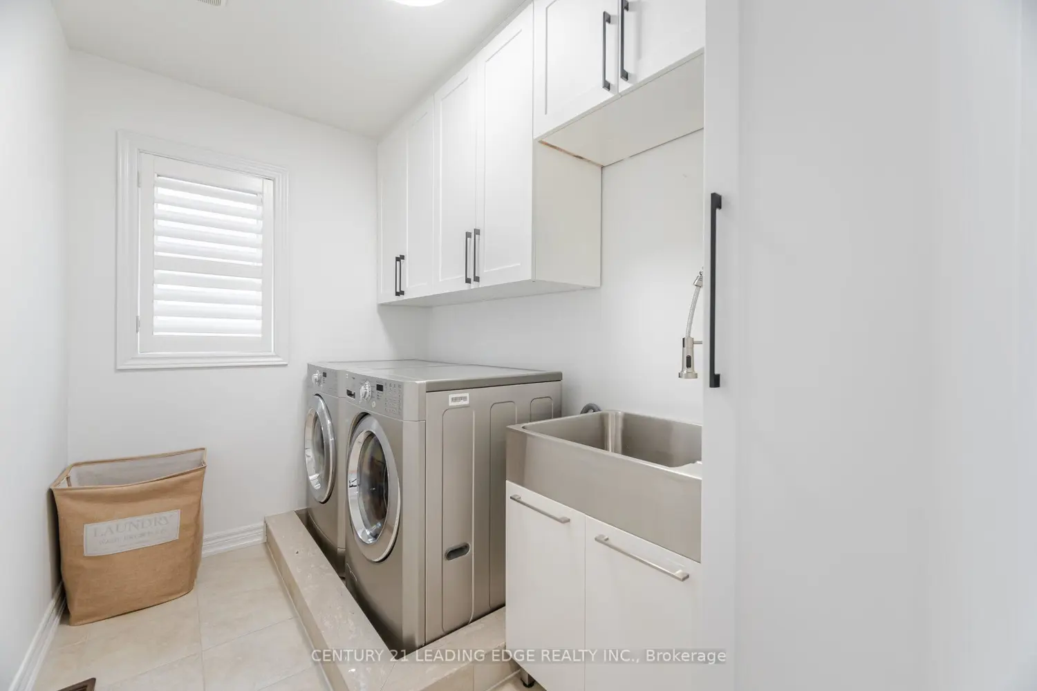 Additional image 12 of 34 Royal Links Circle