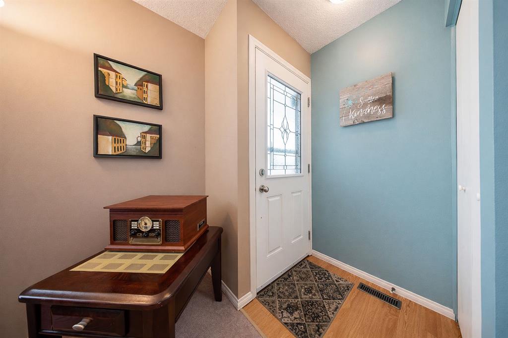 Additional image 4 of 23 Bettenson Street, Red Deer, AB, T4R1J5