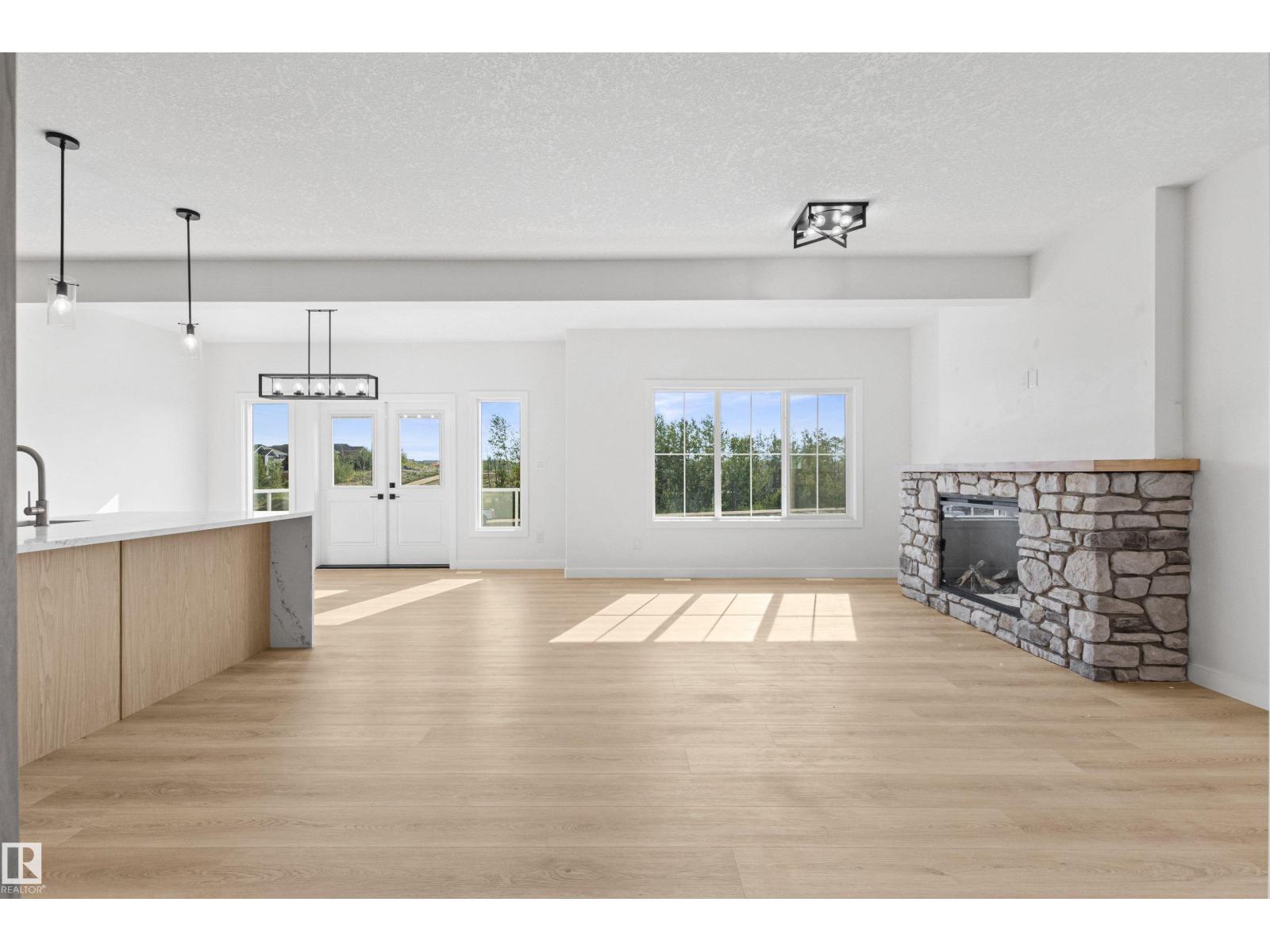 Additional image 5 of 3331 Chickadee Drive NW, Edmonton, AB, T5V1R5