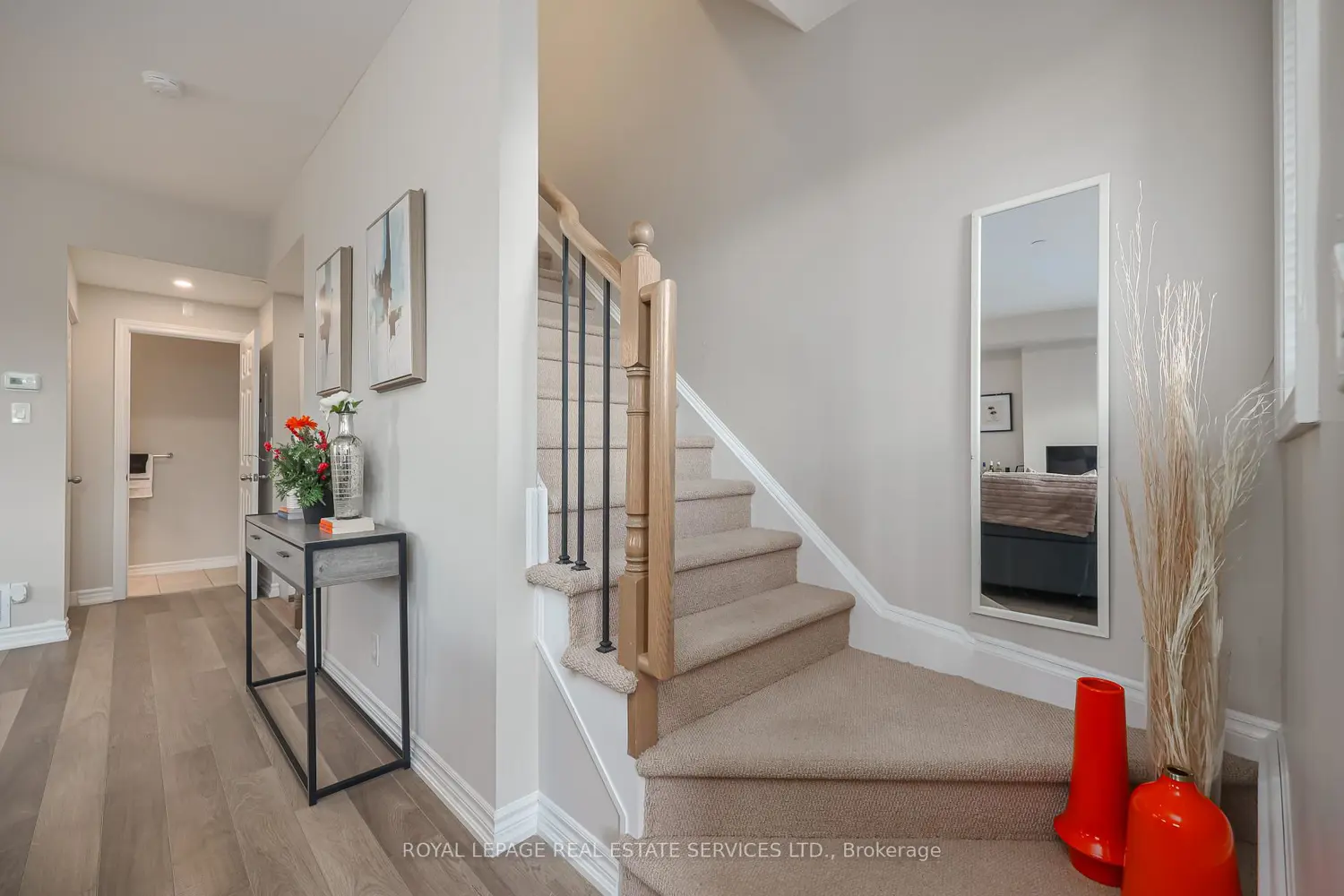 Additional image 10 of 30 Carnation Avenue 92