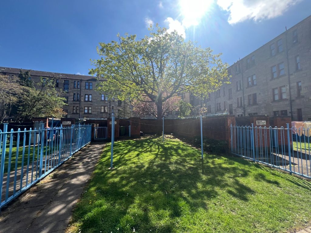 Additional image 10 of 1 bed penthouse to rentScotstoun Street, Glasgow G14