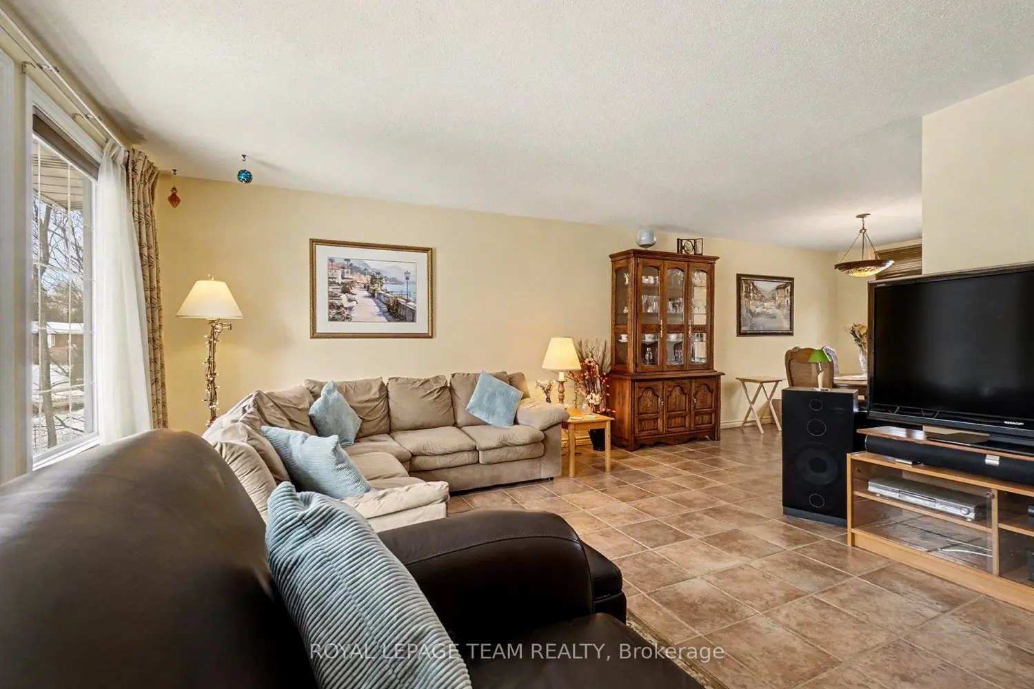 30 Juniper Court photo 4